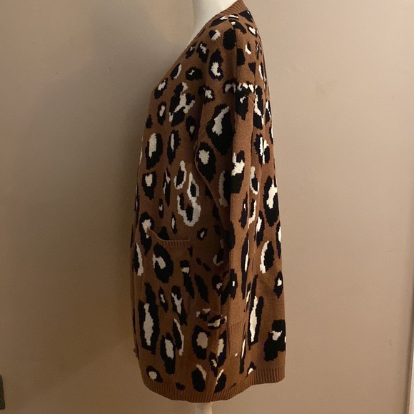 Hers & Mine Leopard Print Open Front Cardigan - Picture 3 of 11